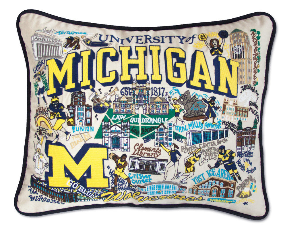 MICHIGAN, UNIVERSITY Pillow